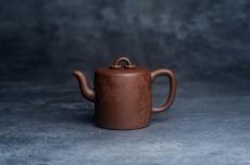 紫砂壶图片：美壶特惠 潜力股王静然 优质文革紫泥双圈壶 君子风 装饰文雅 - 紫砂壶之家