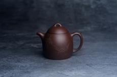 紫砂壶图片：美壶福利特惠 精致特好老紫泥秦权壶 刻竹子 特文气 - 紫砂壶之家
