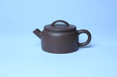 紫砂壶图片：美壶特惠 特好粗砂紫泥大炮汉瓦 出水爽利 - 紫砂壶之家