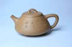 紫砂壶图片：油润老段泥(此泥料属于家藏老料！油润无比，识者自知！)全手工曼生石瓢 陶兴精心装饰 - 紫砂壶之家