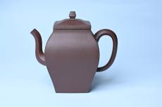 紫砂壶图片：美壶特惠 全手工镶接四方吉金壶 泥料超好 茶人醉爱 - 紫砂壶之家