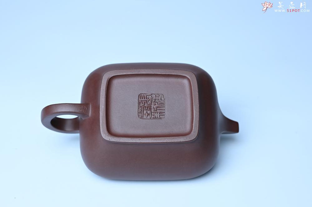 紫砂壶图片：油润老紫泥全手工精工小四方虚扁壶 - 紫砂壶之家紫砂壶网