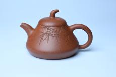 紫砂壶图片：美壶特惠 潜力股王老师 全手工拍打成型茄瓢壶 装饰居不可无竹 特文气 - 紫砂壶之家