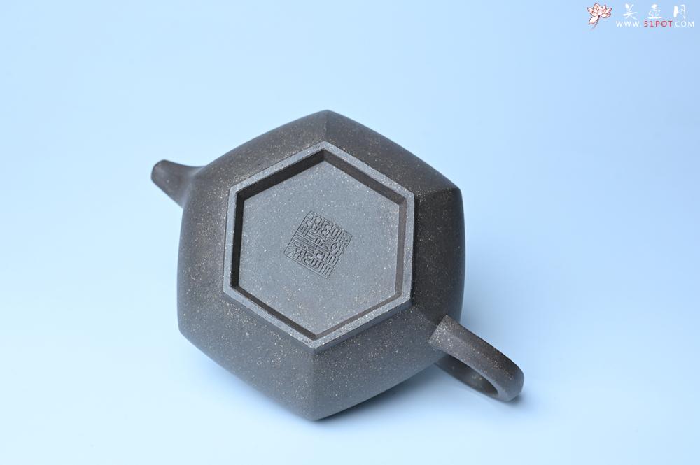 紫砂壶图片：实力派张海艳全手工油润青灰段泥藏六方壶 线面挺快 大气 - 紫砂壶之家紫砂壶网