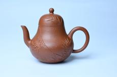 紫砂壶图片：美壶特惠 特好朱泥居不可无竹梨形壶 茶人醉爱 - 紫砂壶之家