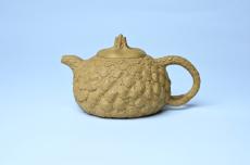 紫砂壶图片：美壶特惠 全手工黄段供春 肌理有老树瘿的感觉 灰常赞 - 紫砂壶之家