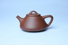 紫砂壶图片：美壶特惠 精致特好紫玉金砂子冶石瓢 做工和泥料不输千元作品 - 紫砂壶之家