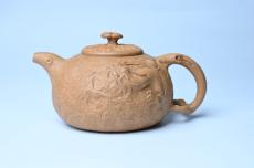 紫砂壶图片：潜力股赵老师实力演绎全手工老黄段泥灵芝游龙供春壶 游龙传福 不失为一把好壶 - 紫砂壶之家